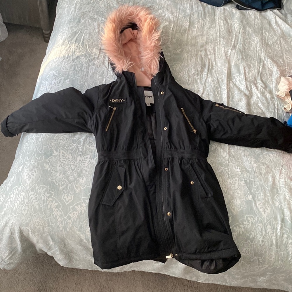 Black DKNY Kids Winter Jacket Size 14/16 (Large) Barely Worn